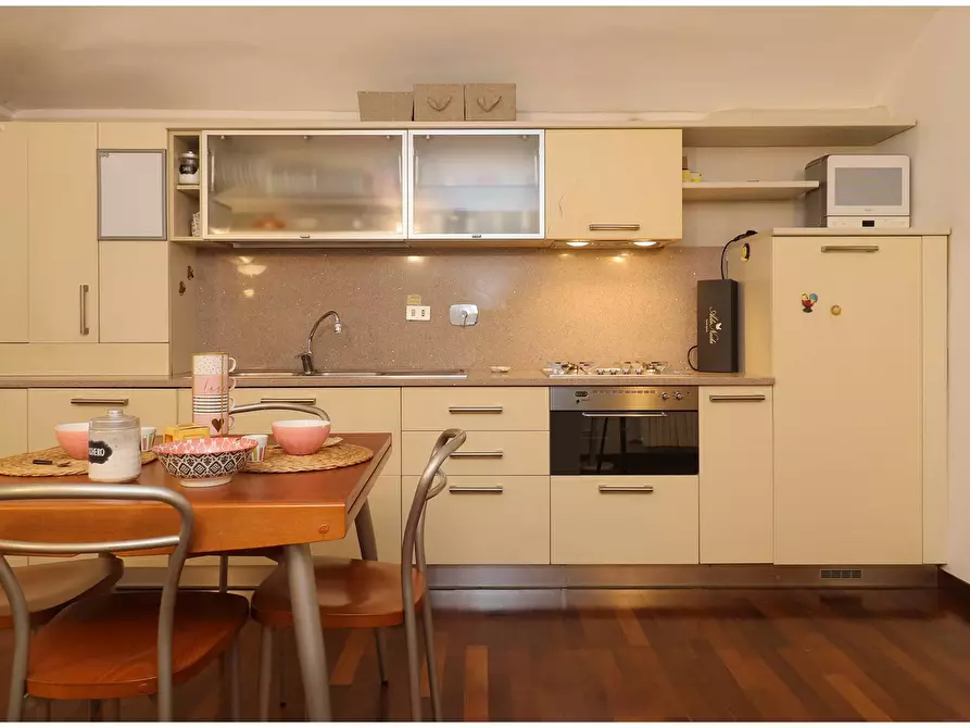 Immagine 17 di Appartamento in vendita  in Via SAN MASSIMO a Torino