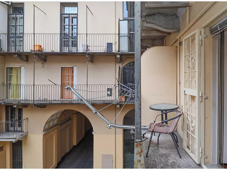 Immagine 20 di Appartamento in vendita  in Via SAN MASSIMO a Torino