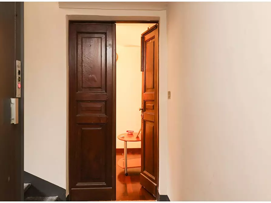 Immagine 22 di Appartamento in vendita  in Via SAN MASSIMO a Torino