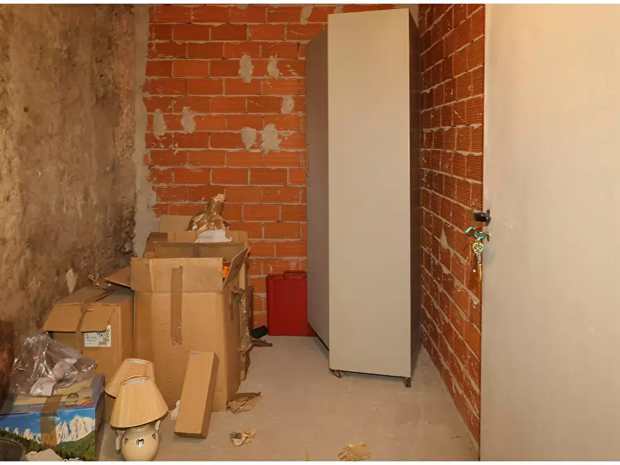 Immagine 26 di Appartamento in vendita  in Via SAN MASSIMO a Torino