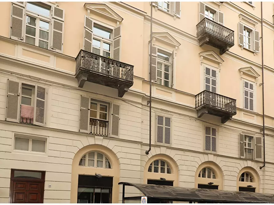 Immagine 25 di Appartamento in vendita  in Via SAN MASSIMO a Torino