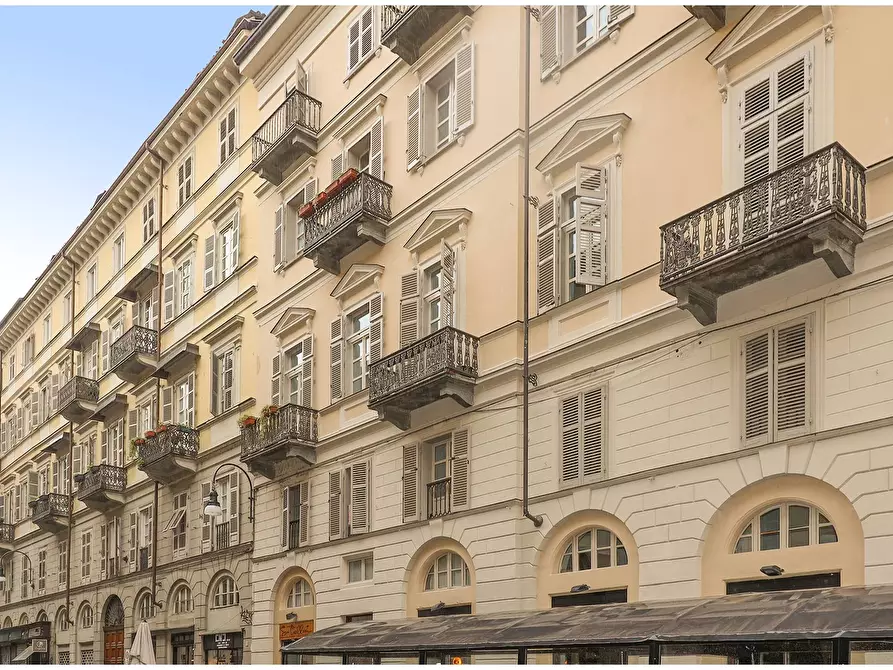 Immagine 27 di Appartamento in vendita  in Via SAN MASSIMO a Torino