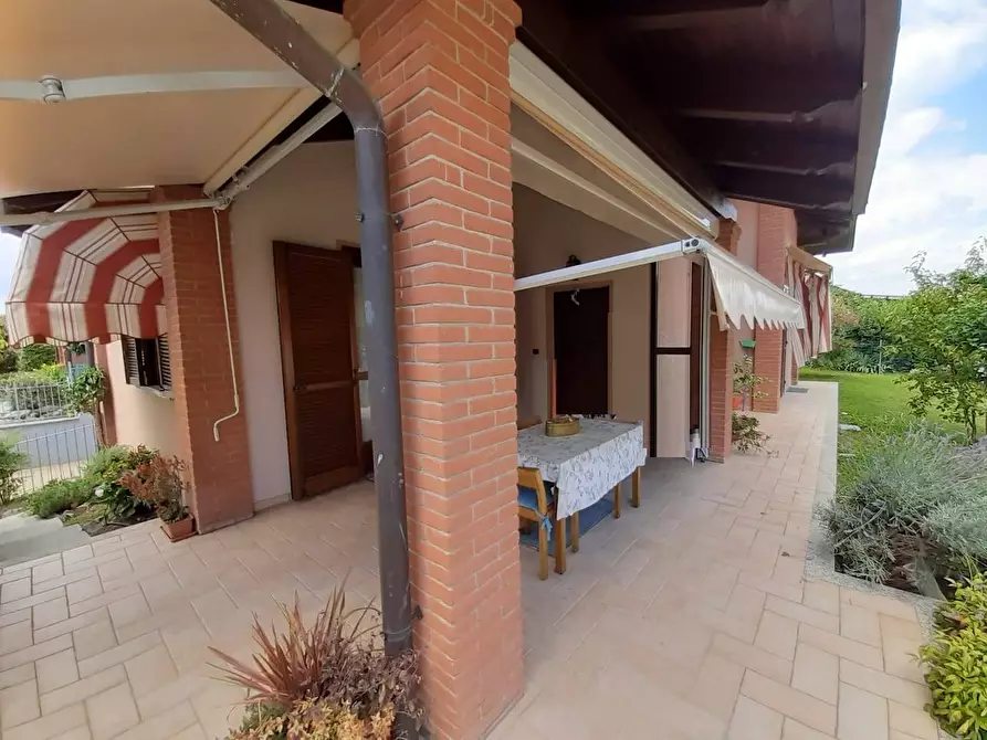 Immagine 6 di Villa in vendita  in Via Verdi a San Francesco Al Campo