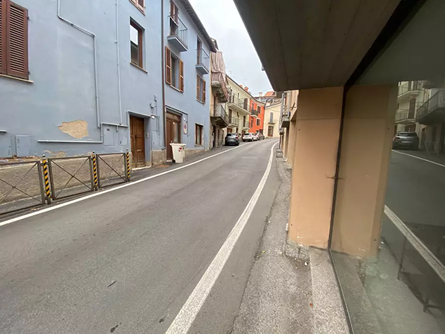 Immagine 21 di Locale commerciale in vendita  in Via Rinchiuso a Mondovì