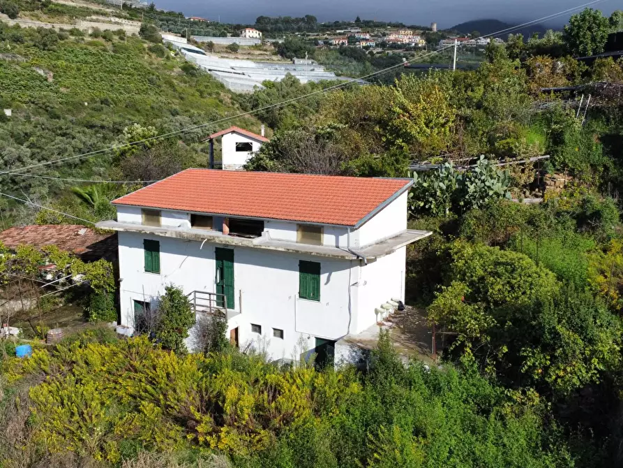 Immagine 1 di Casa indipendente in vendita  in via Ortassi a Santo Stefano Al Mare