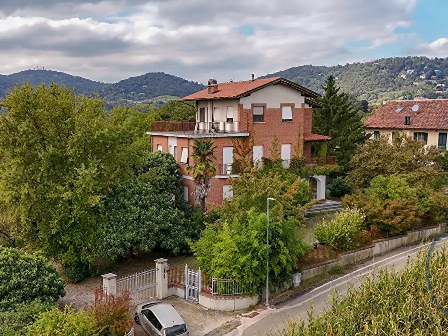 Immagine 1 di Villa in vendita  in Via Podio a Pino Torinese