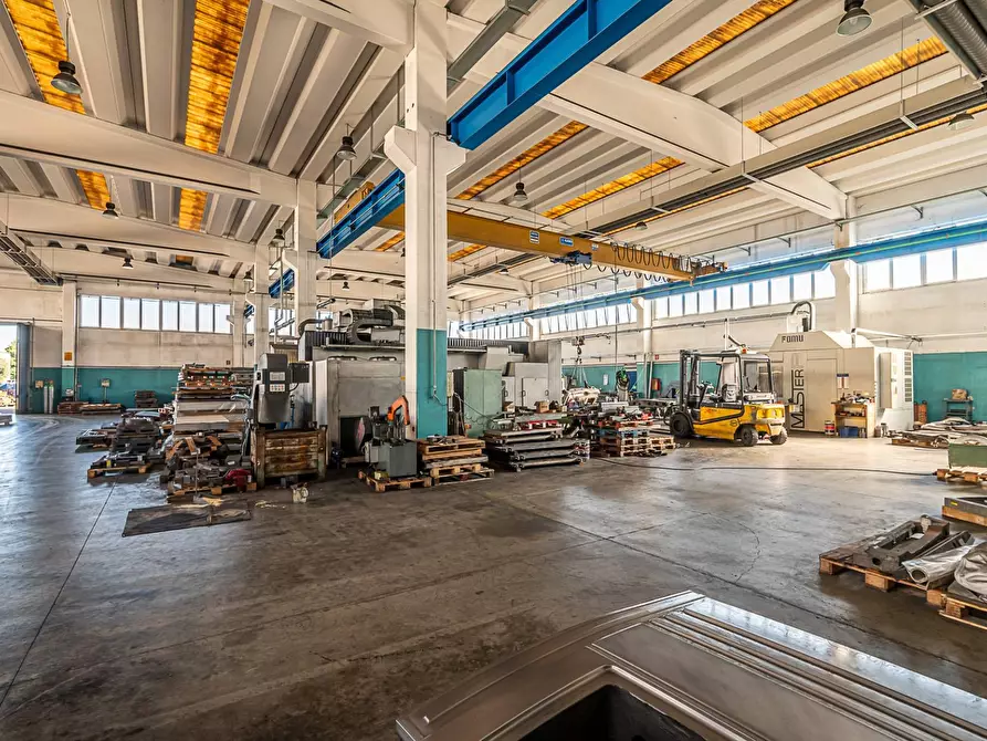 Immagine 11 di Capannone industriale in affitto  in VIA REANO a Rivalta Di Torino