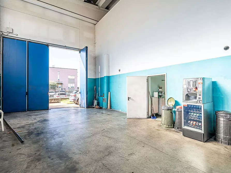 Immagine 12 di Capannone industriale in affitto  in VIA REANO a Rivalta Di Torino