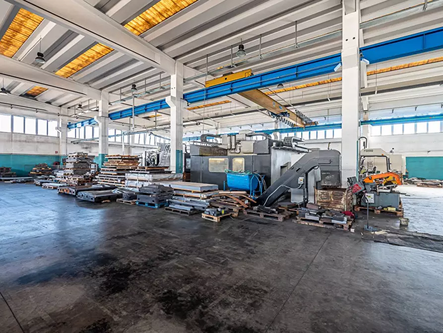 Immagine 15 di Capannone industriale in affitto  in VIA REANO a Rivalta Di Torino