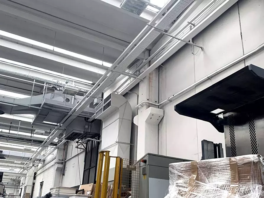 Immagine 11 di Capannone industriale in affitto  in Via Giovanni Verga a Settimo Torinese