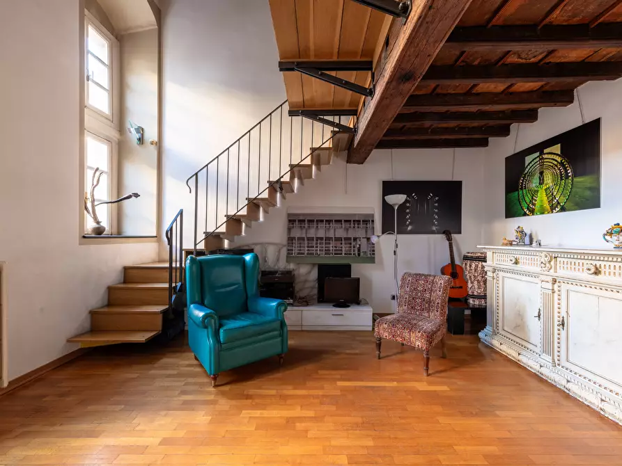 Immagine 4 di Appartamento in vendita  in Via Porta Palatina a Torino