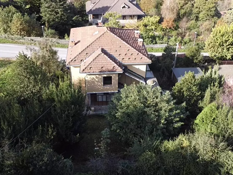 Immagine 3 di Casa bifamiliare in vendita  in via Nino Carboneri a Mondovì