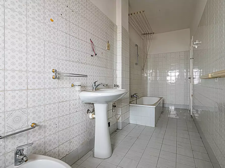 Immagine 22 di Appartamento in vendita  in strada Torino a Beinasco