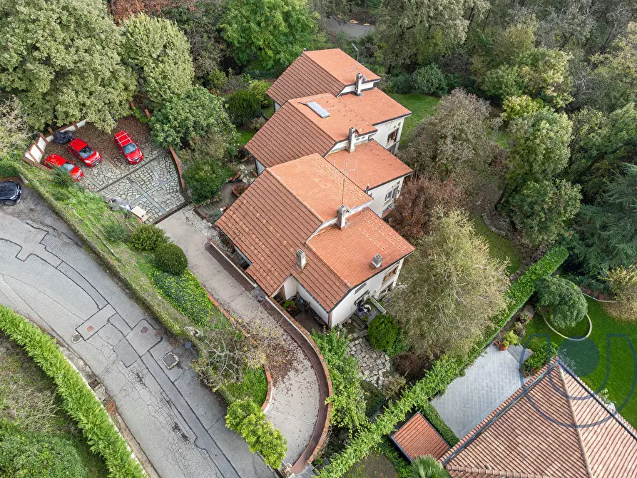 Immagine 1 di Casa bifamiliare in vendita  in Viale Dei Ciliegi a Moncalieri