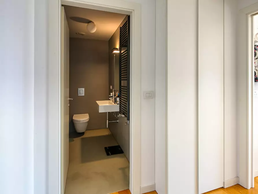 Immagine 24 di Attico in vendita  in Via Chiabrera a Torino