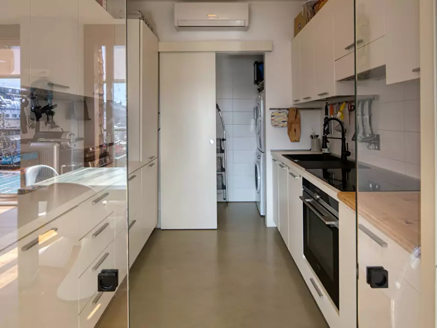 Immagine 9 di Attico in vendita  in Via Chiabrera a Torino