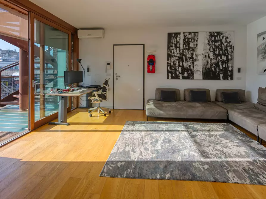 Immagine 13 di Attico in vendita  in Via Chiabrera a Torino