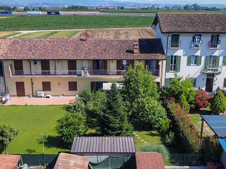 Immagine 2 di Casa indipendente in vendita  in Cascina Ca Bianca a Poirino
