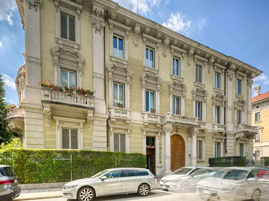 Immagine 2 di Appartamento in vendita  in Corso Galileo Ferraris a Torino