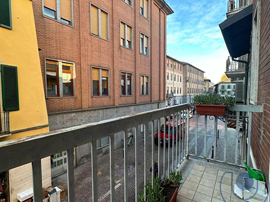 Immagine 9 di Appartamento in vendita  in via XX Settembre a Chieri