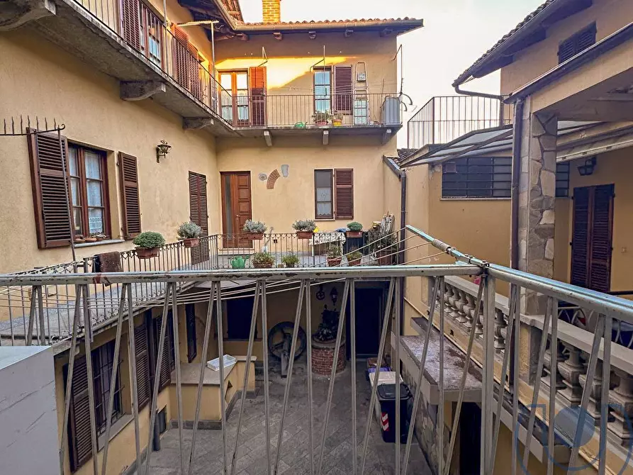 Immagine 11 di Appartamento in vendita  in via XX Settembre a Chieri