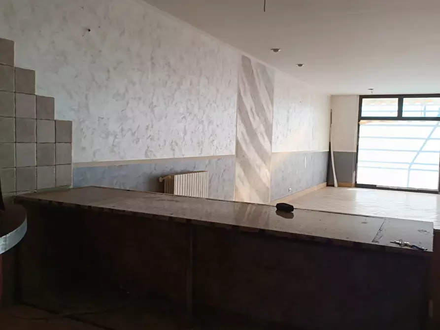 Immagine 9 di Attività commerciale in vendita  in Via Torno a San Francesco Al Campo