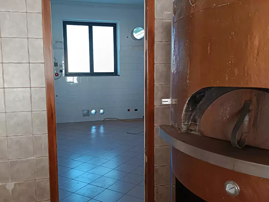 Immagine 12 di Attività commerciale in vendita  in Via Torno a San Francesco Al Campo