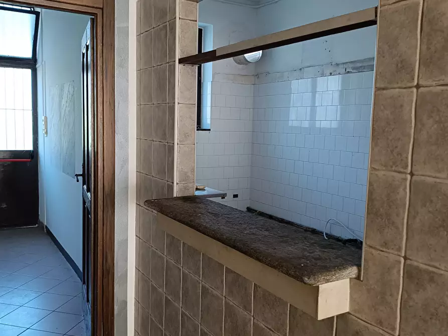 Immagine 11 di Attività commerciale in vendita  in Via Torno a San Francesco Al Campo