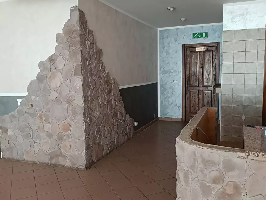 Immagine 14 di Attività commerciale in vendita  in Via Torno a San Francesco Al Campo