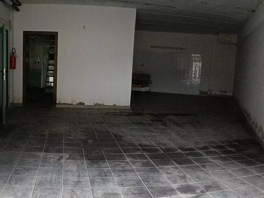 Immagine 22 di Attività commerciale in vendita  in Via Torno a San Francesco Al Campo