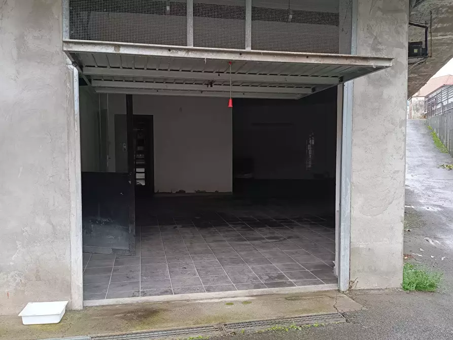 Immagine 25 di Attività commerciale in vendita  in Via Torno a San Francesco Al Campo
