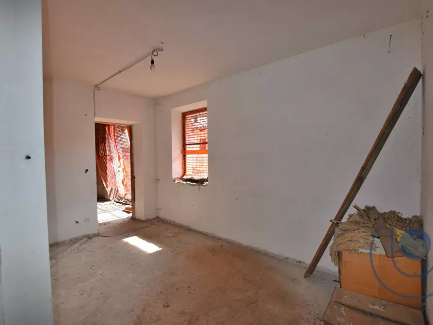 Immagine 10 di Palazzo in vendita  in Vicolo Romano a Chieri