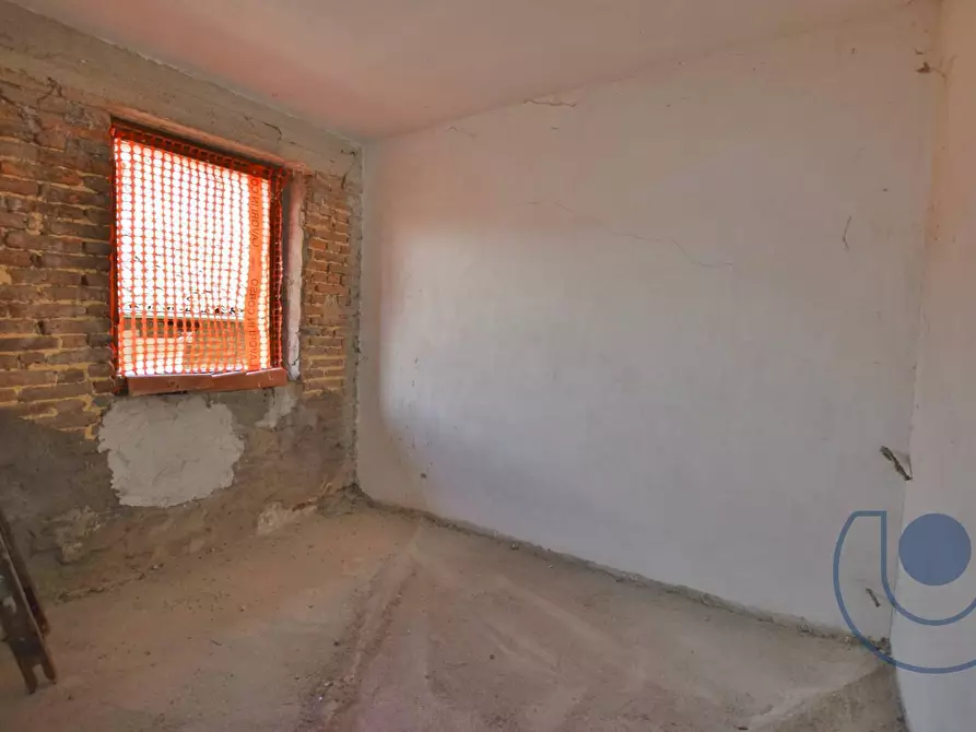 Immagine 11 di Palazzo in vendita  in Vicolo Romano a Chieri