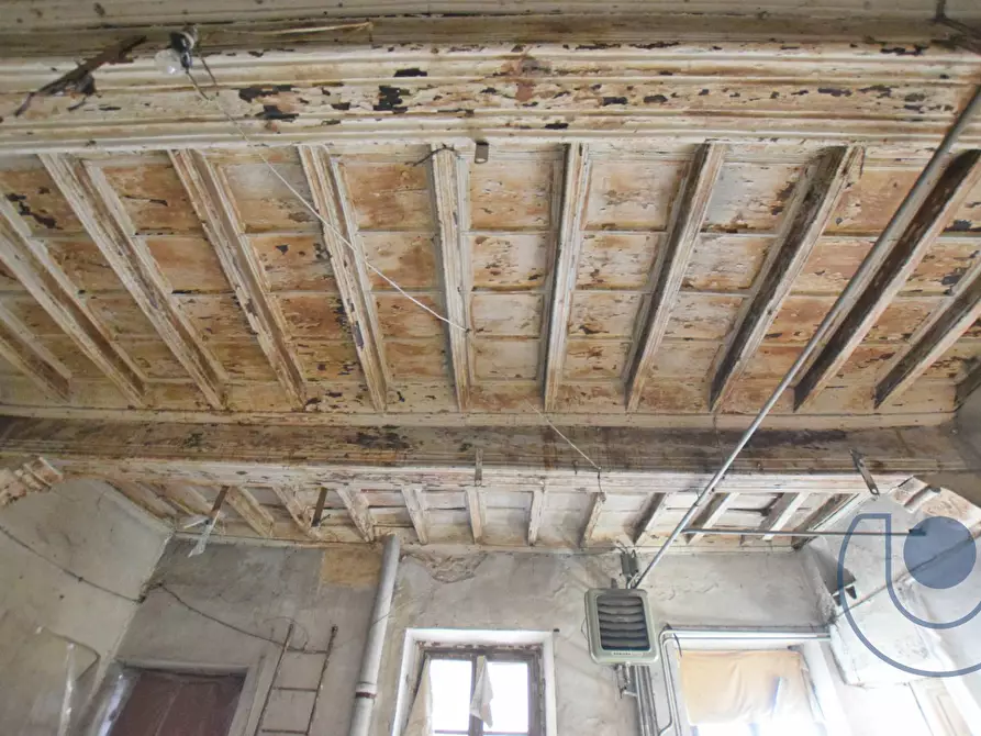 Immagine 15 di Palazzo in vendita  in Vicolo Romano a Chieri