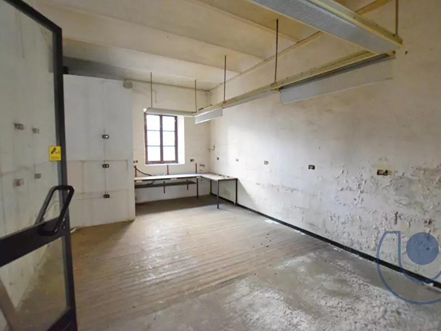 Immagine 16 di Palazzo in vendita  in Vicolo Romano a Chieri