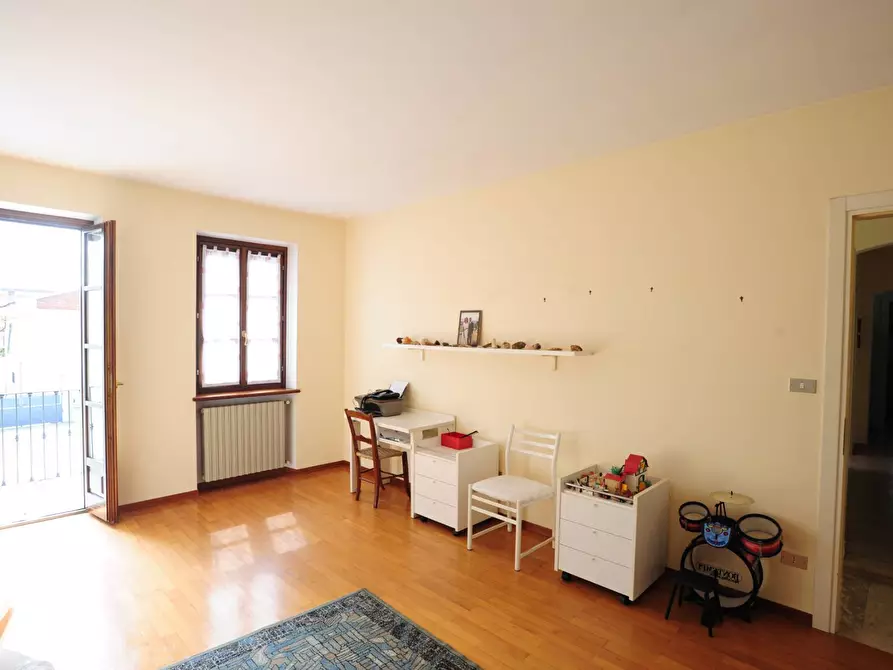 Immagine 14 di Camera in vendita  in Vicolo S. Antonio a Villastellone