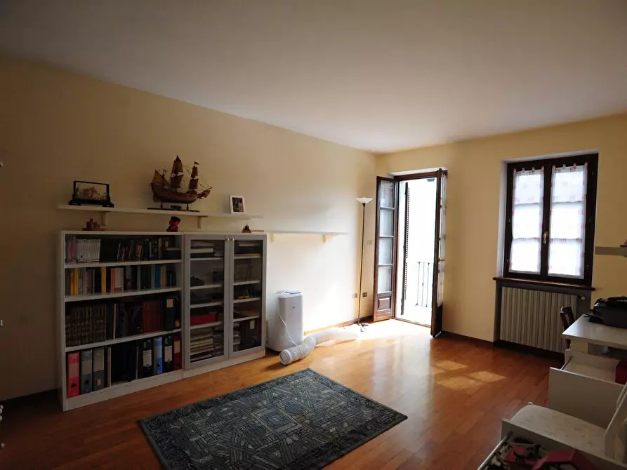 Immagine 15 di Camera in vendita  in Vicolo S. Antonio a Villastellone