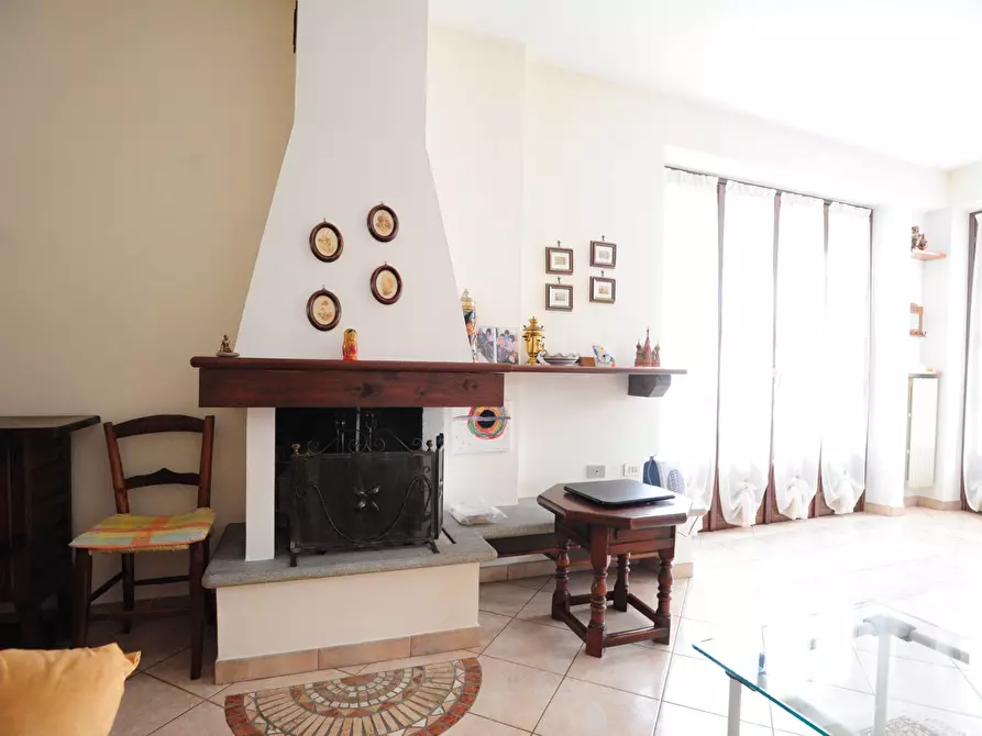 Immagine 17 di Camera in vendita  in Vicolo S. Antonio a Villastellone