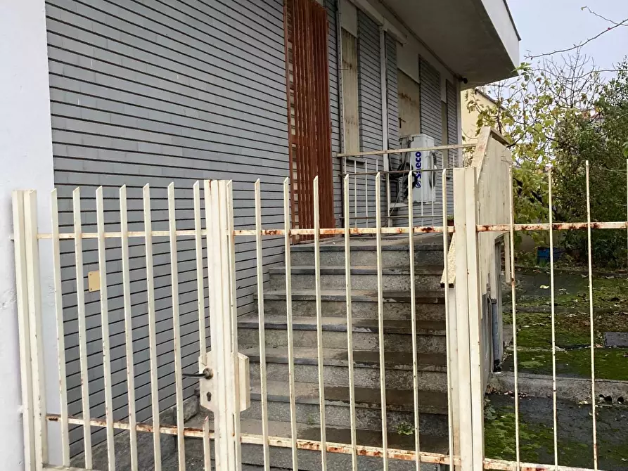 Immagine 4 di Magazzino in affitto  in Via Bernardino Luini a Torino