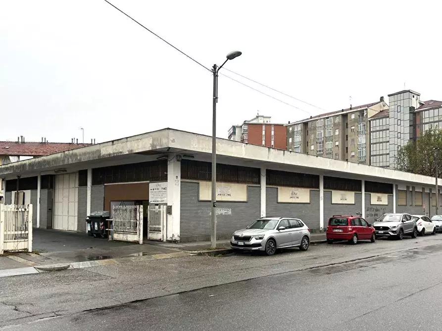 Immagine 1 di Magazzino in affitto  in Via Bernardino Luini a Torino