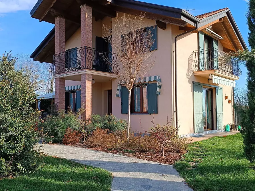 Immagine 3 di Villa in vendita  in Via ai Colli a Barbania