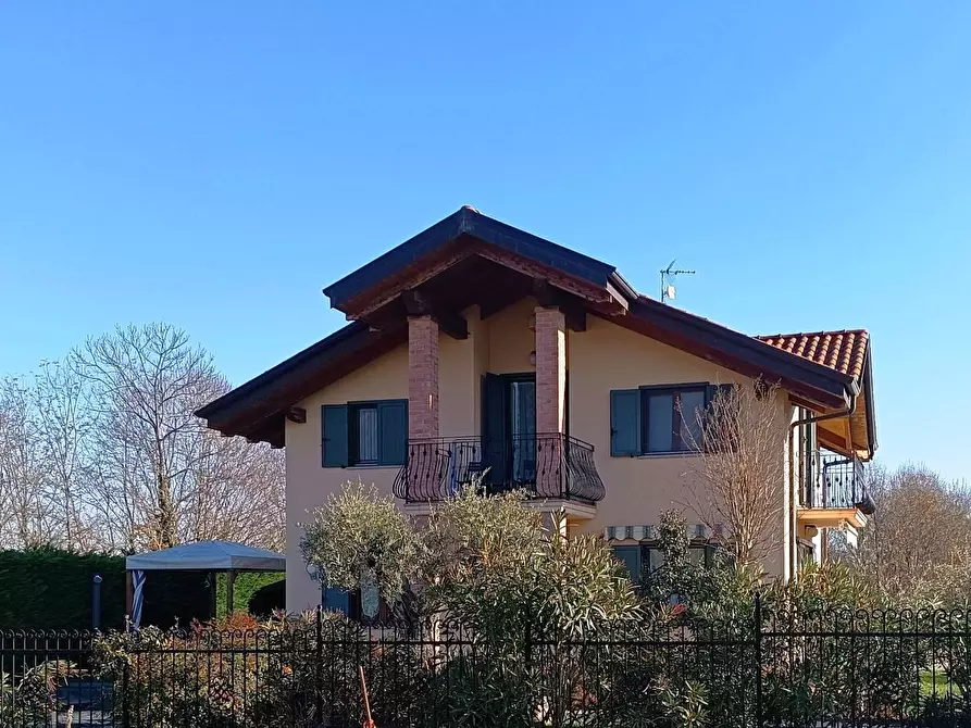 Immagine 1 di Villa in vendita  in Via ai Colli a Barbania