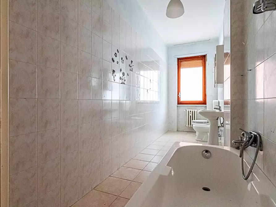 Immagine 9 di Appartamento in vendita  in strada Torino a Beinasco