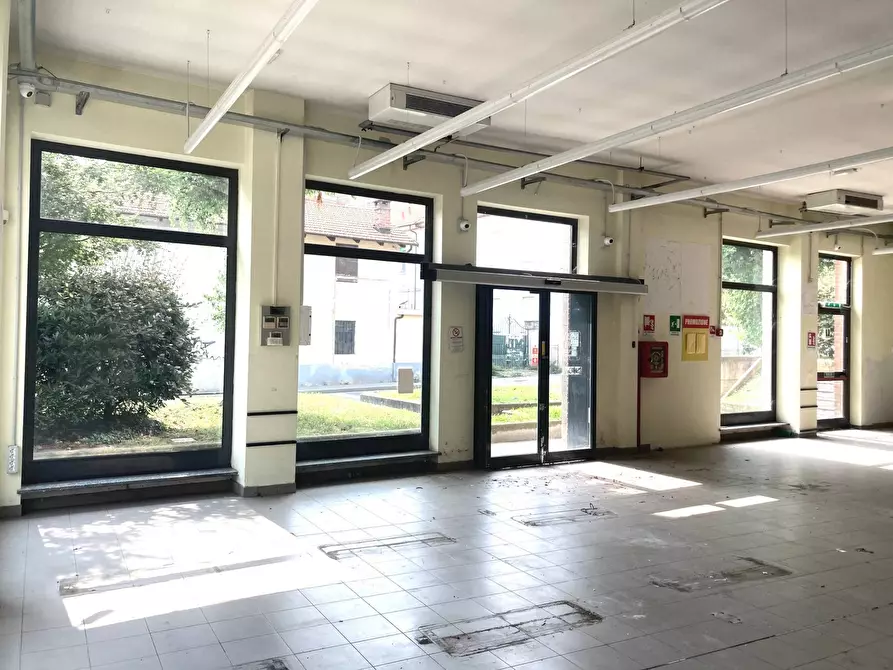 Immagine 13 di Locale commerciale in affitto  in Via Bruere a Rivoli