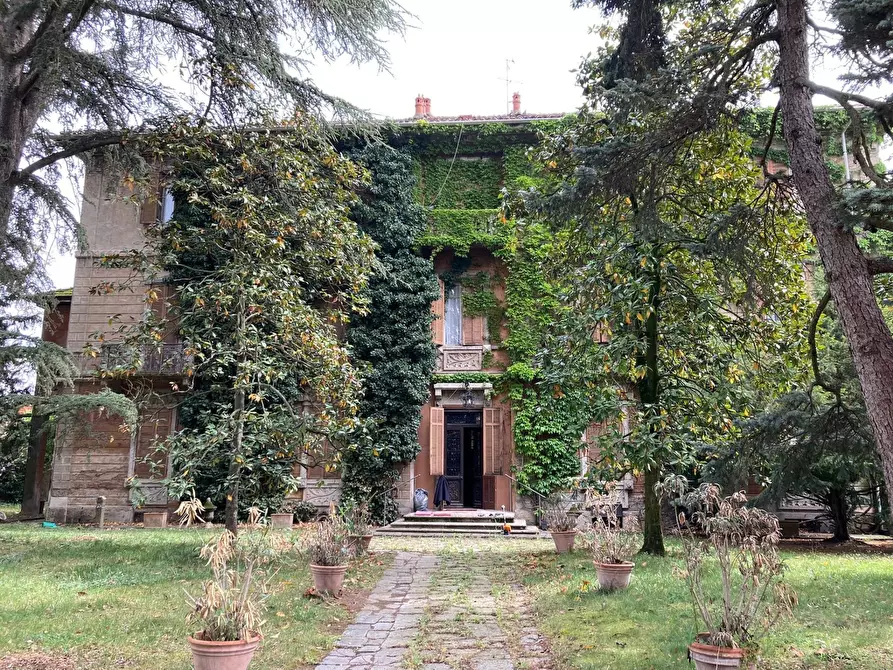 Immagine 1 di Villa in vendita  in Via Graziani a Alessandria