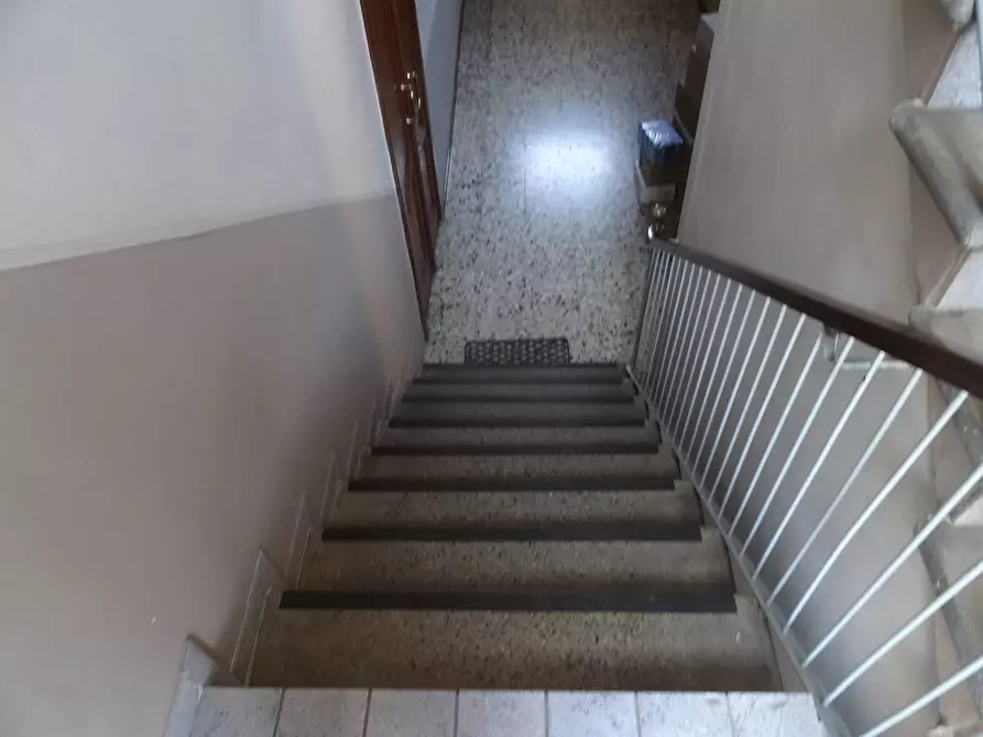 Immagine 11 di Palazzo in vendita  in Via Quadrone a Mondovì