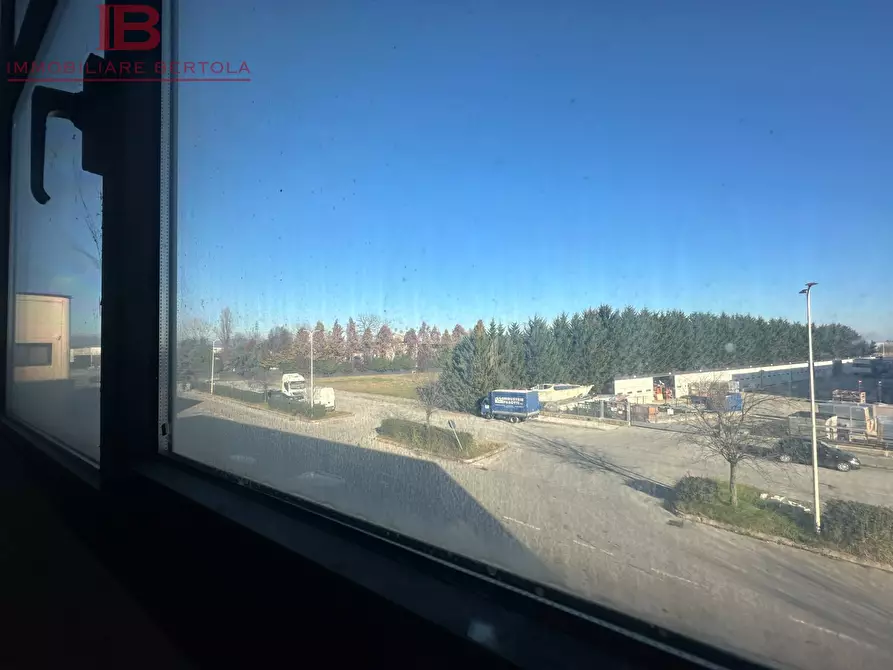 Immagine 10 di Locale commerciale in affitto  in Porta Rossa a Cuneo