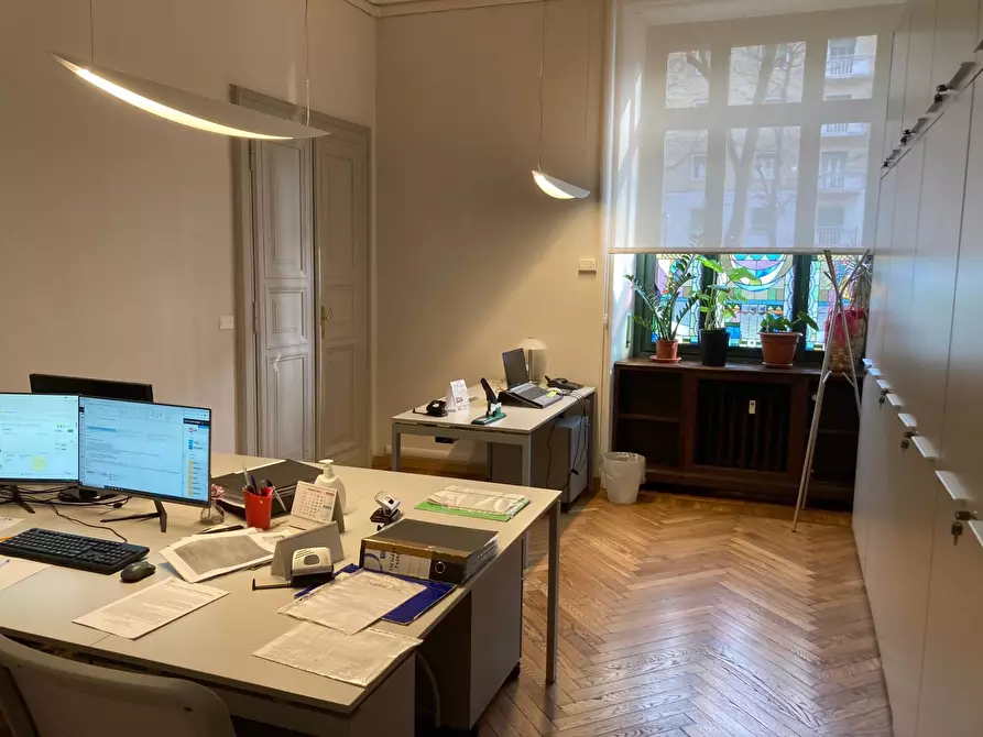 Immagine 9 di Ufficio in affitto  in Via de Sonnaz a Torino