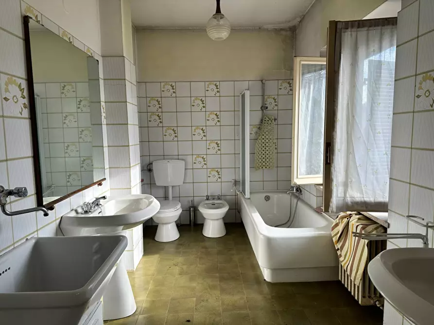 Immagine 21 di Casa indipendente in vendita  in via Gandolfi a Monastero Di Vasco