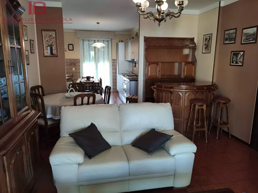 Immagine 10 di Appartamento in vendita  in via Molino Morra a Cuneo